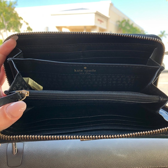 Kate Spade Wallet - Picture 3 of 6